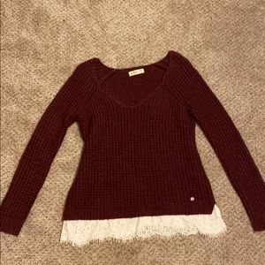 Maroon Hollister sweater